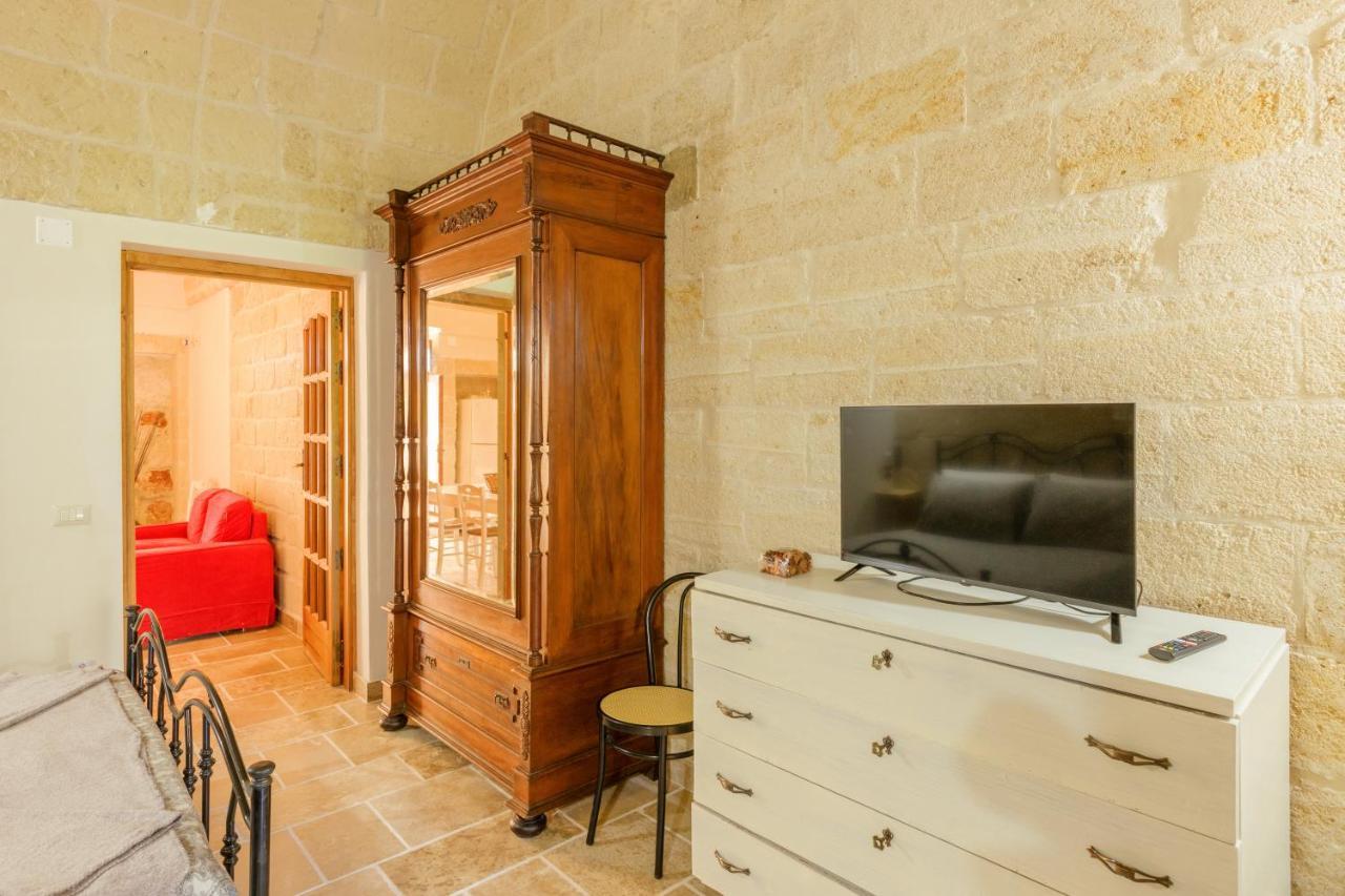 Aparthotel Casolare Lodedo à Ceglie Messapica Extérieur photo