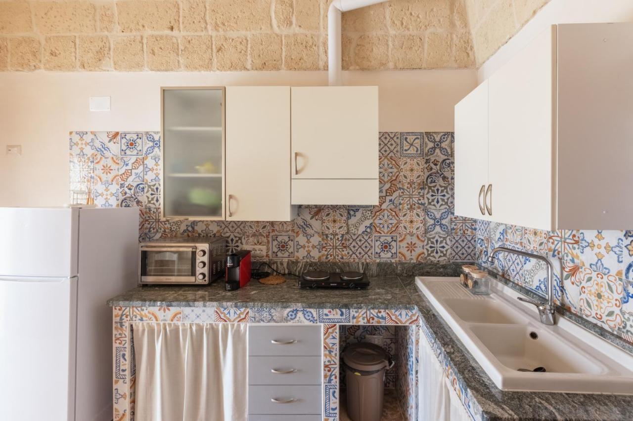 Aparthotel Casolare Lodedo à Ceglie Messapica Extérieur photo
