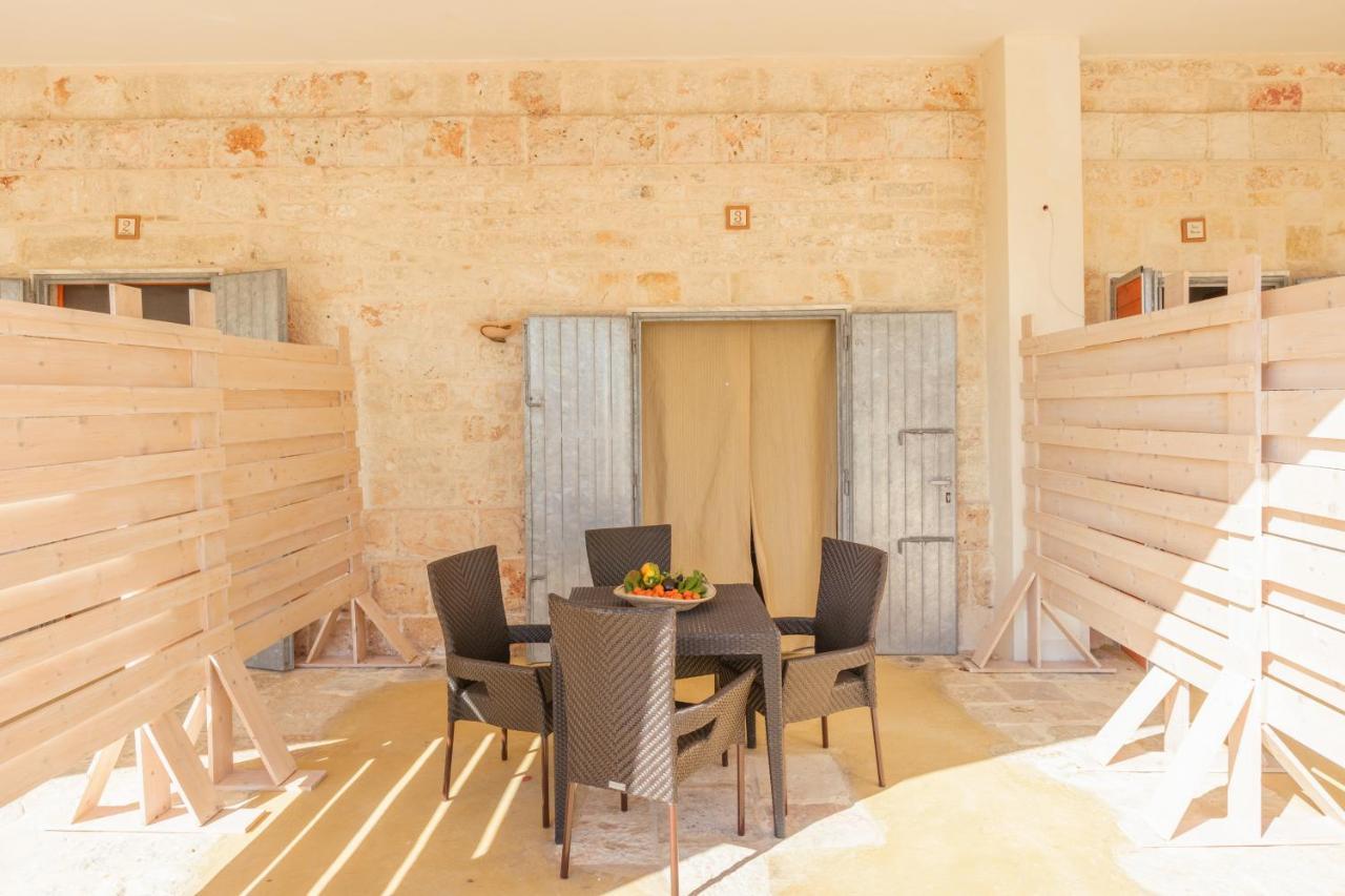 Aparthotel Casolare Lodedo à Ceglie Messapica Extérieur photo