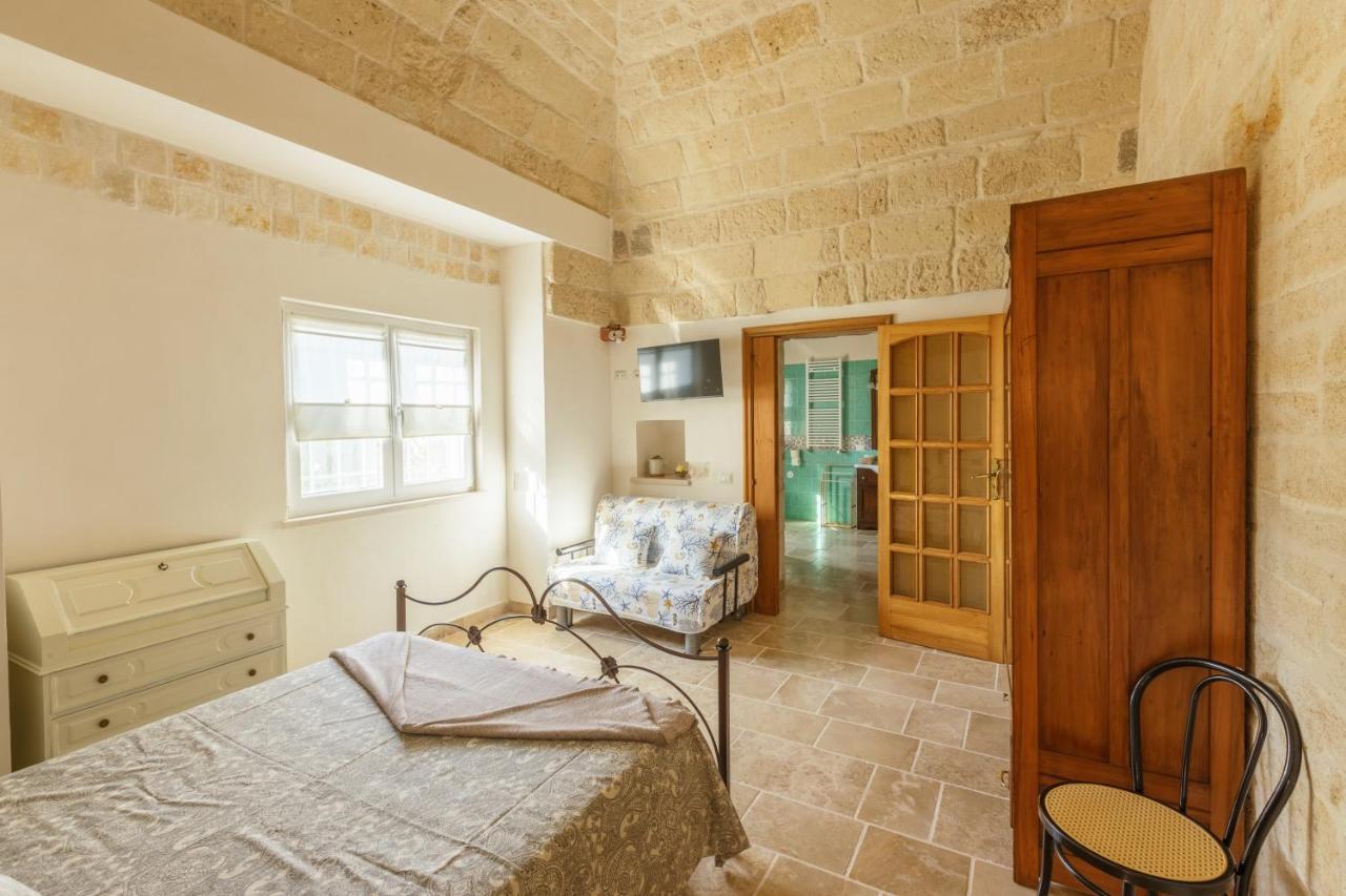 Aparthotel Casolare Lodedo à Ceglie Messapica Extérieur photo