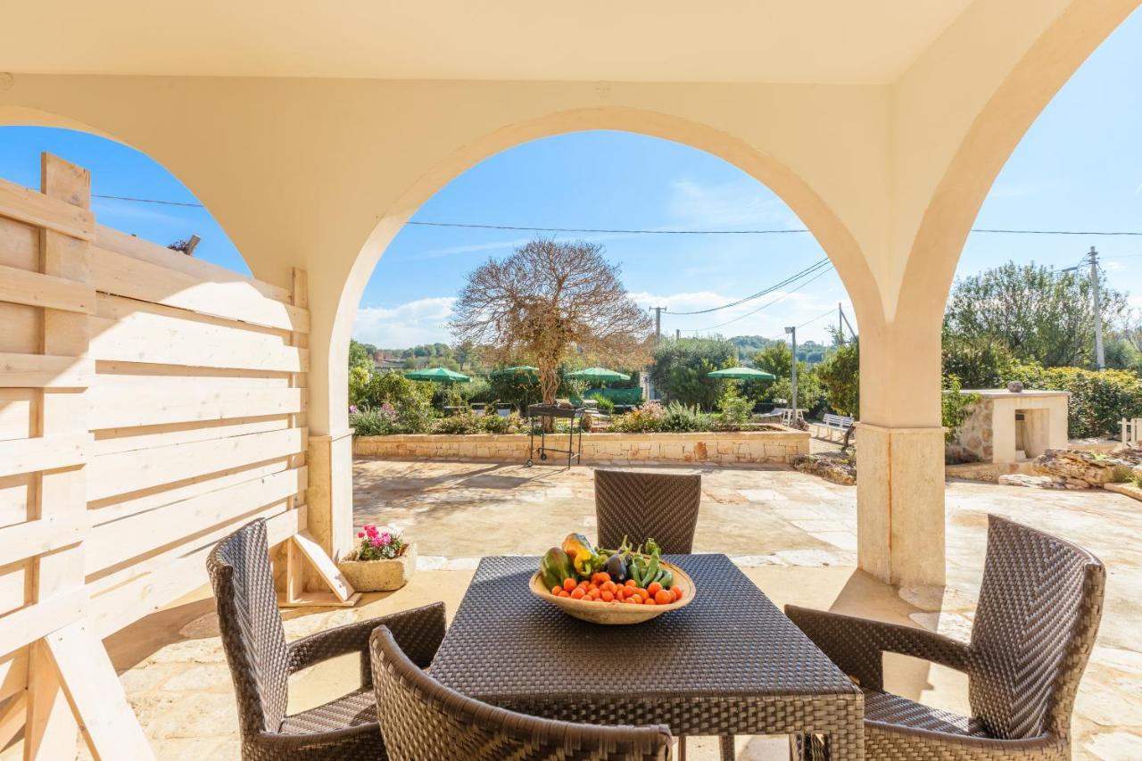 Aparthotel Casolare Lodedo à Ceglie Messapica Extérieur photo