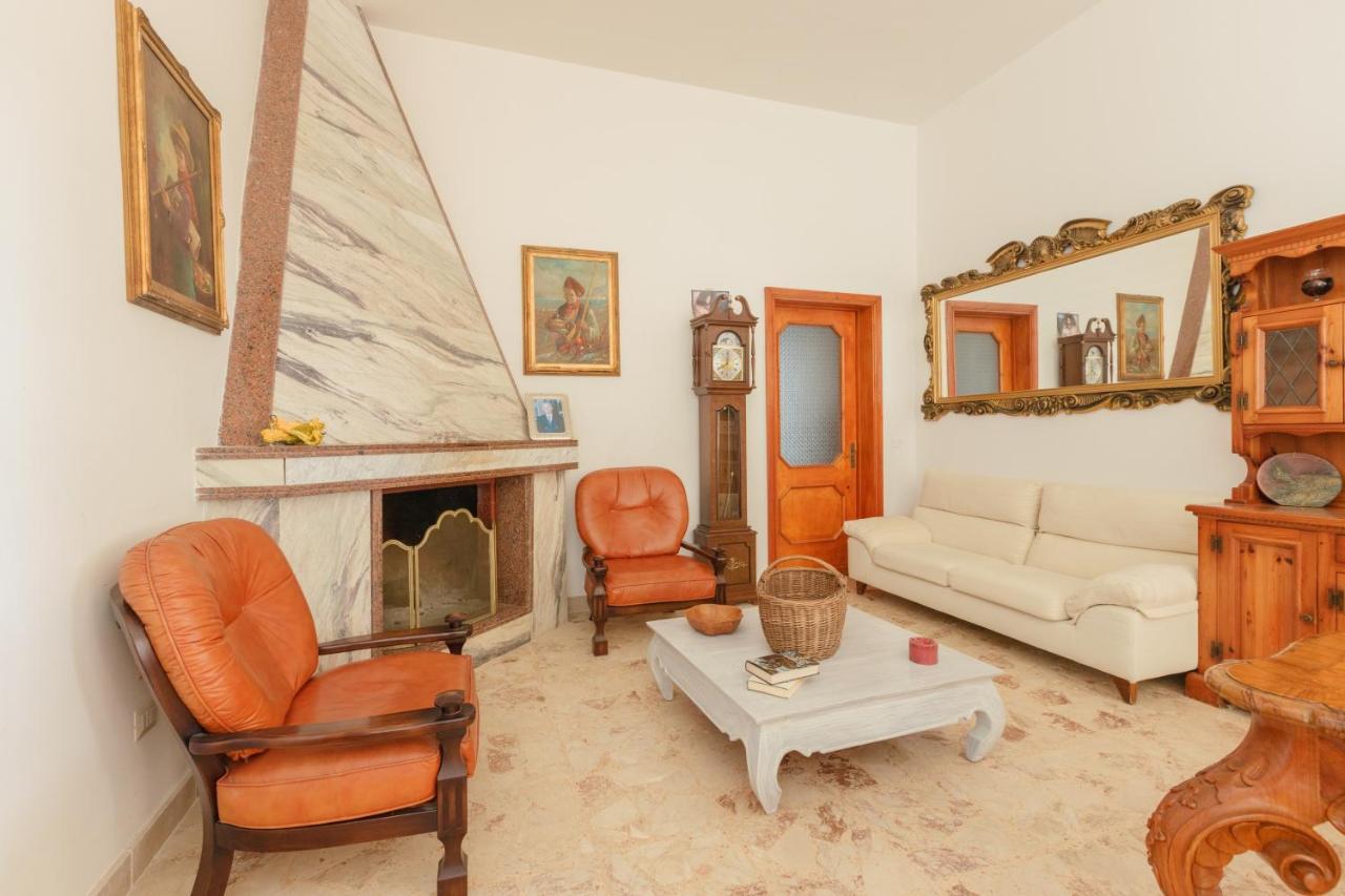 Aparthotel Casolare Lodedo à Ceglie Messapica Extérieur photo