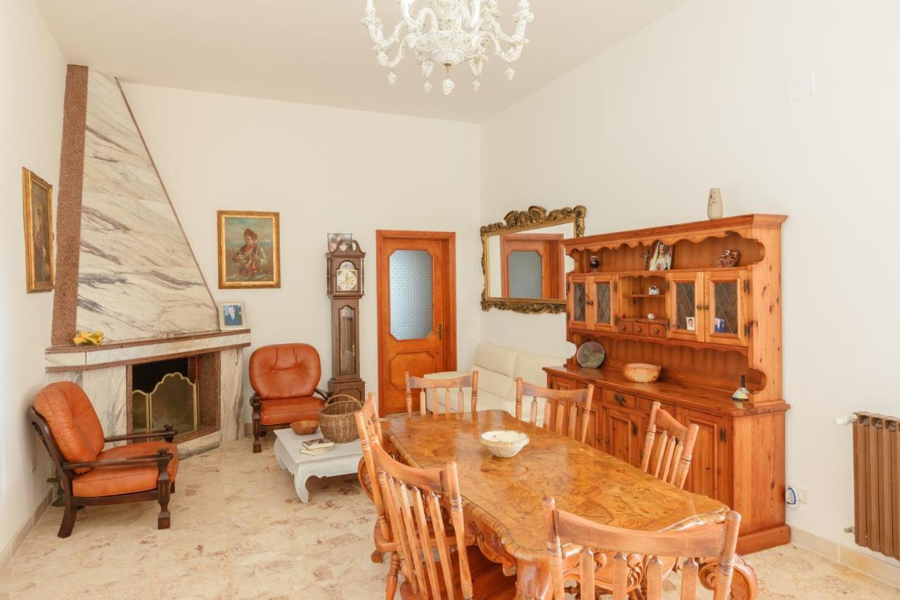 Aparthotel Casolare Lodedo à Ceglie Messapica Extérieur photo