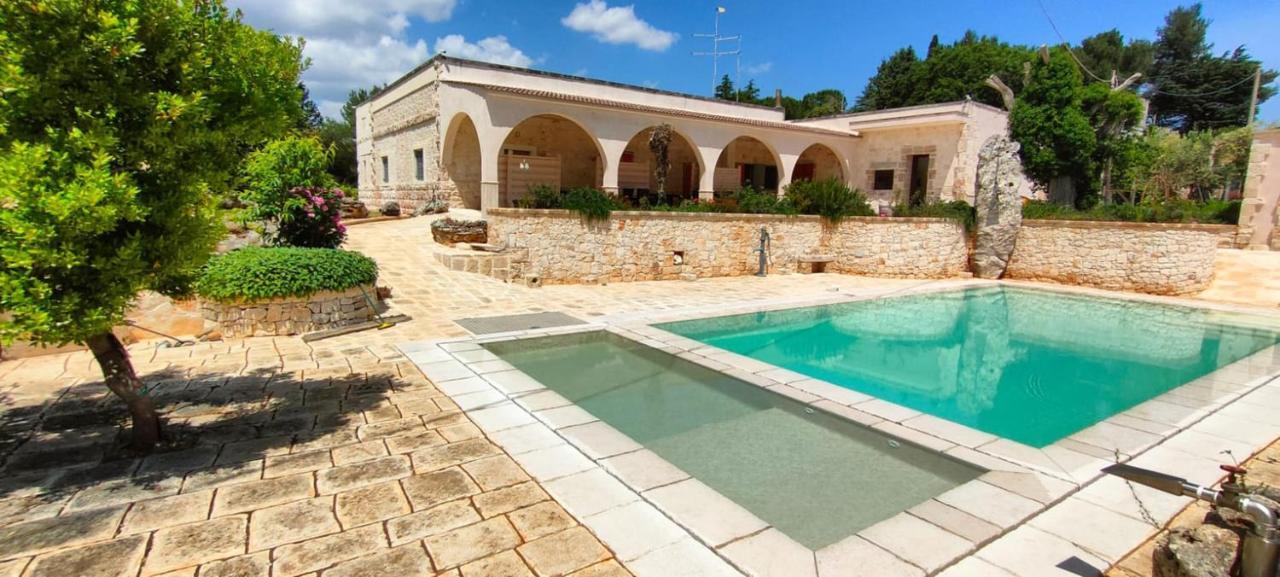 Aparthotel Casolare Lodedo à Ceglie Messapica Extérieur photo