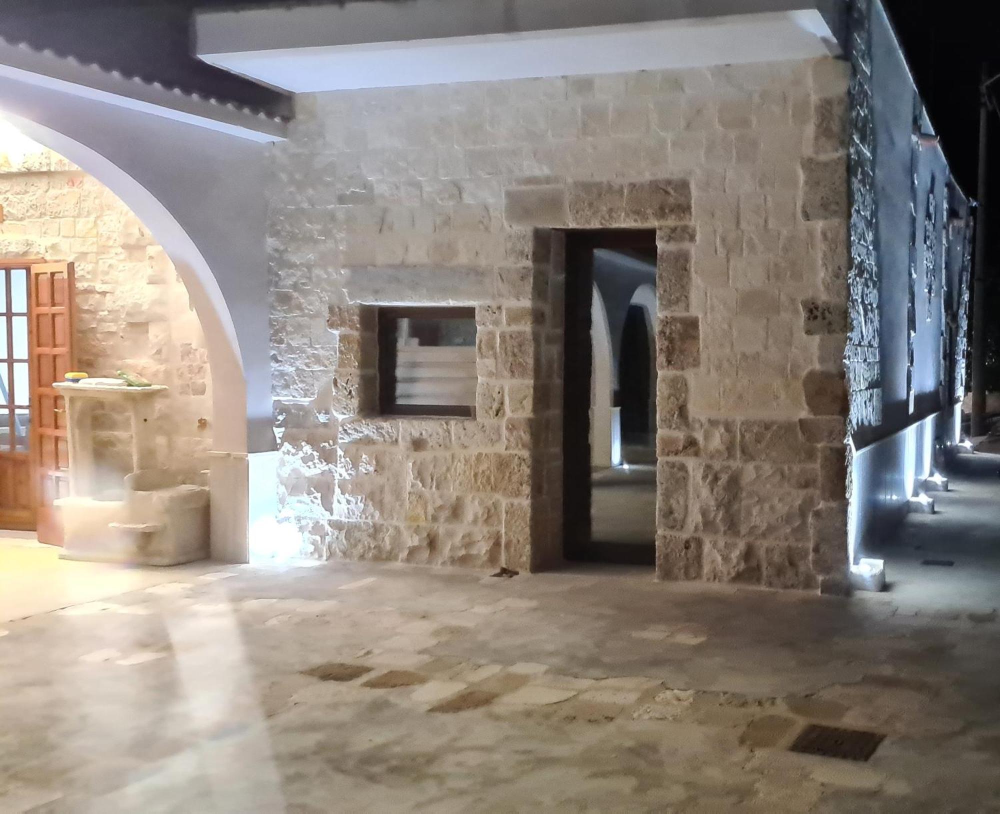 Aparthotel Casolare Lodedo à Ceglie Messapica Extérieur photo